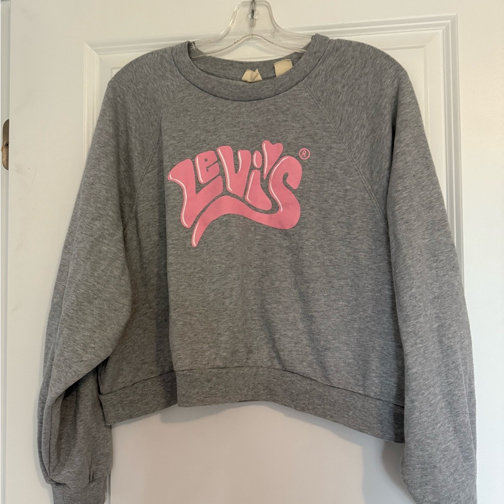 Levi's Women's Pullover Cropped in Heather Gray with Pink Logo